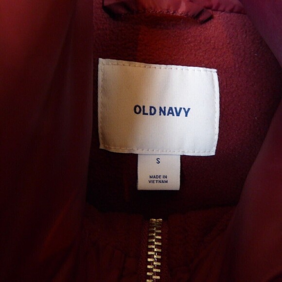 Old Navy Women's Size Small Burgundy Red Full Zip Up Quilted Puffer Vest - Picture 3 of 8